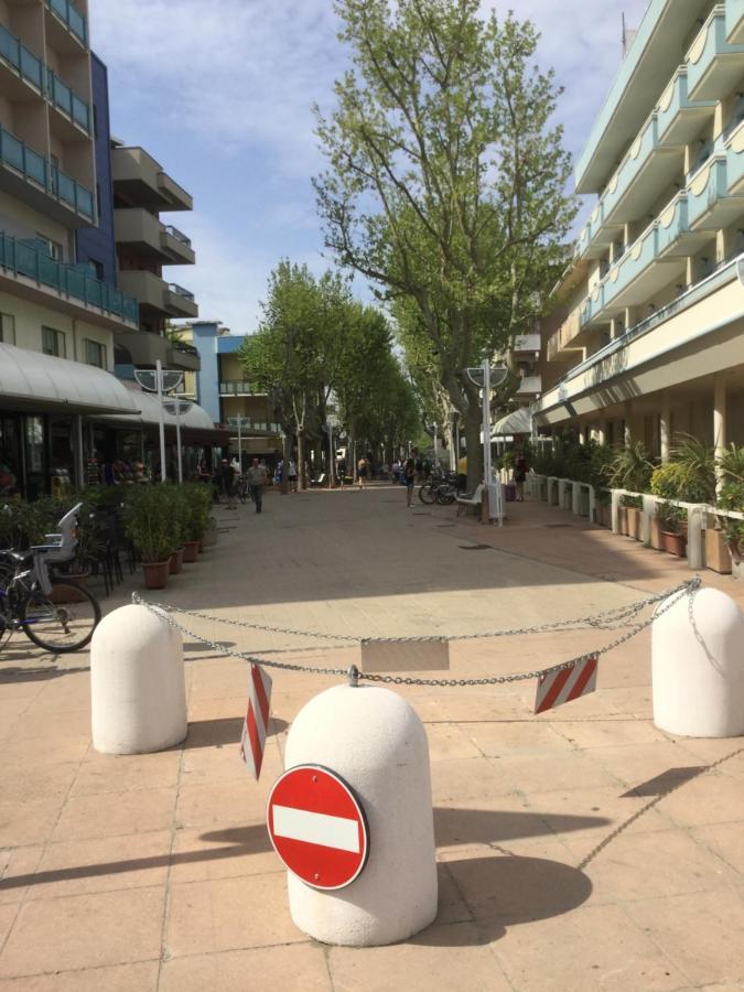 Appartamento Viale Pedonale A Due Passi Dal Mare Bellaria-Igea Marina Zewnętrze zdjęcie